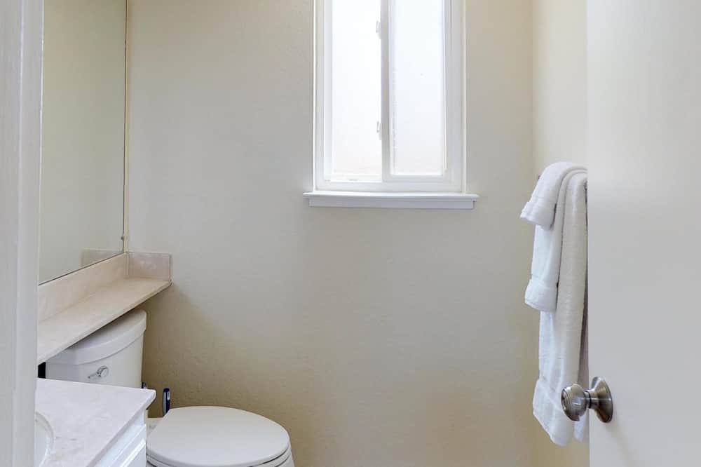 Photo of Bathroom in Almaden
