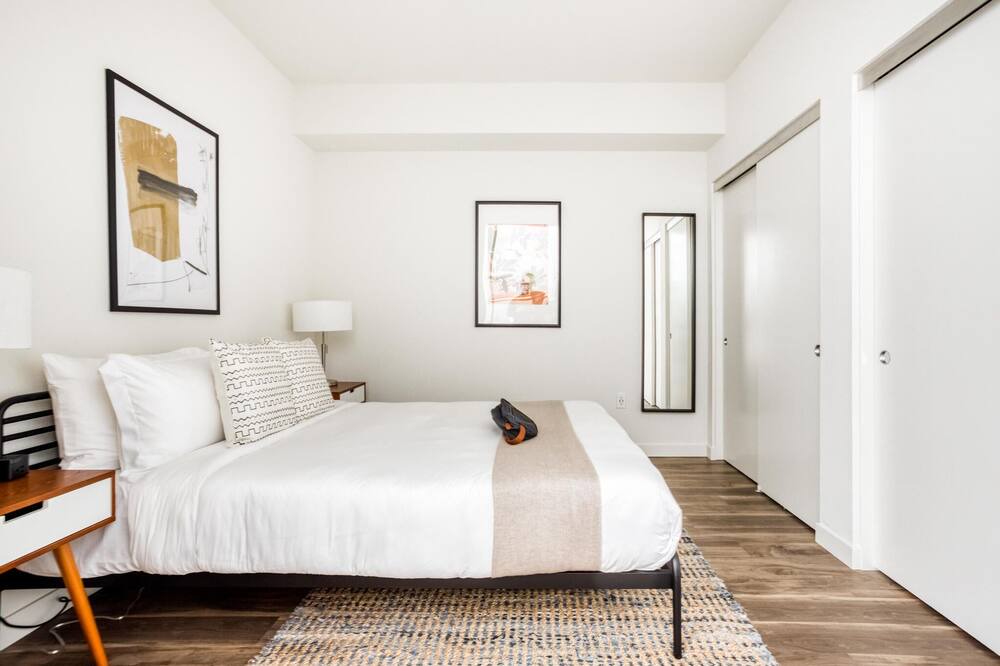 Photo of Bedroom in Pill Hill