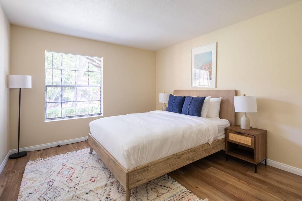 Photo of Bedroom in Mira Mesa