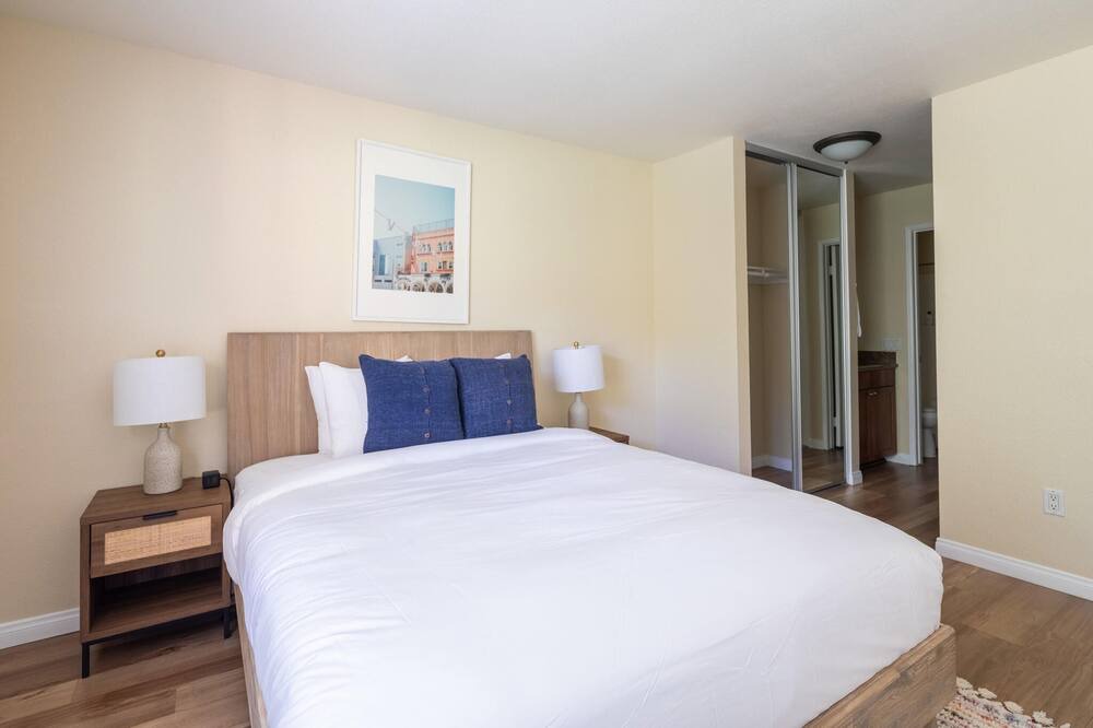 Photo of Bedroom in Mira Mesa