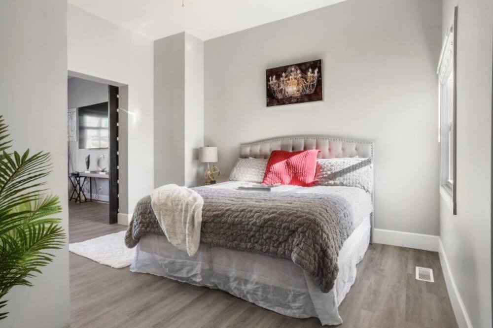 Photo of Bedroom in Bayview