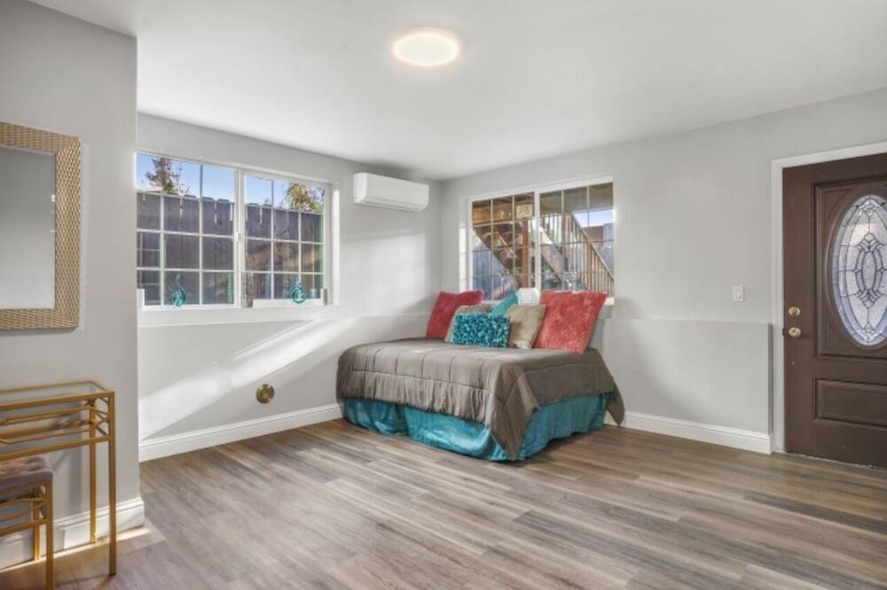 Photo of Bedroom in Bayview