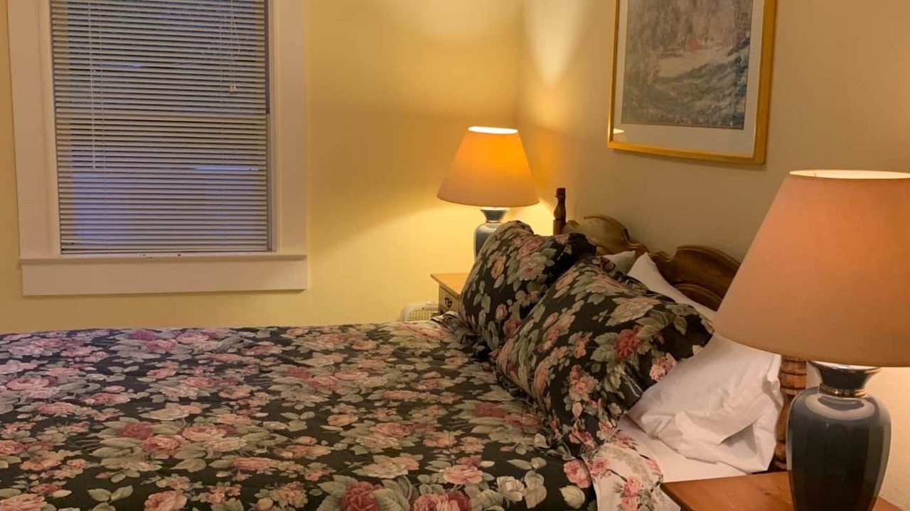 Photo of Bedroom in Gasquet