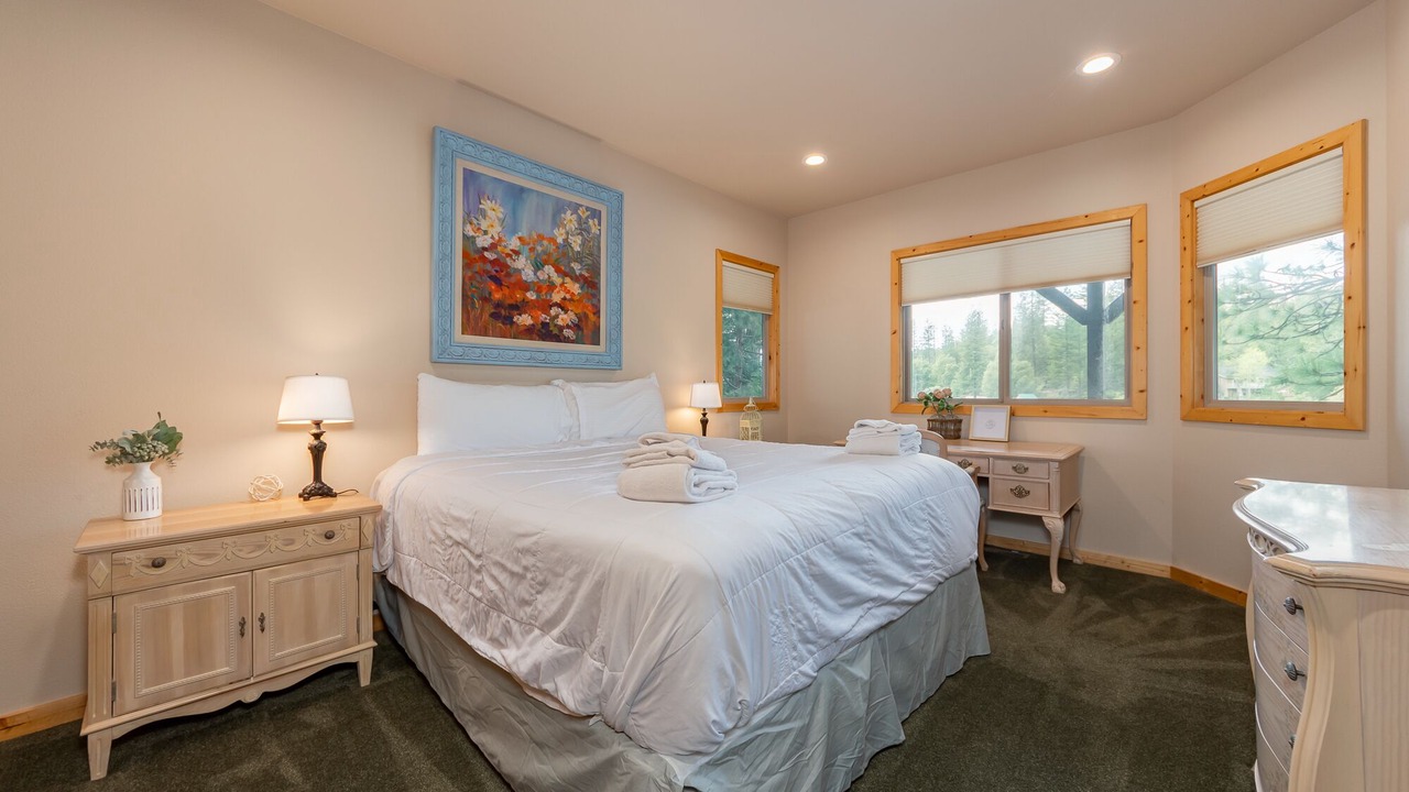 Photo of Bedroom in Forest Meadows