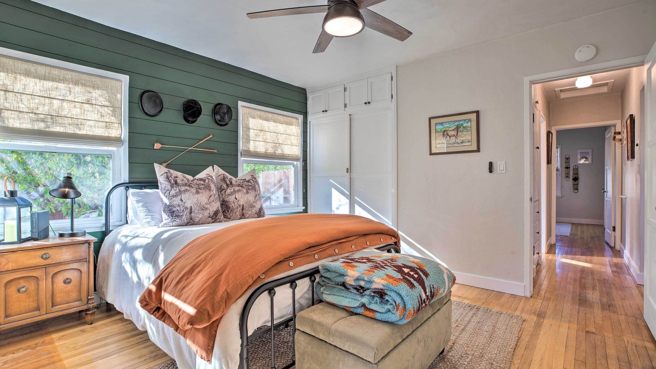 Photo of Others in Bishop
