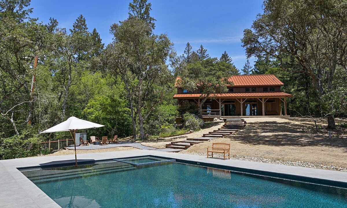 Photo of Outdoor in Occidental