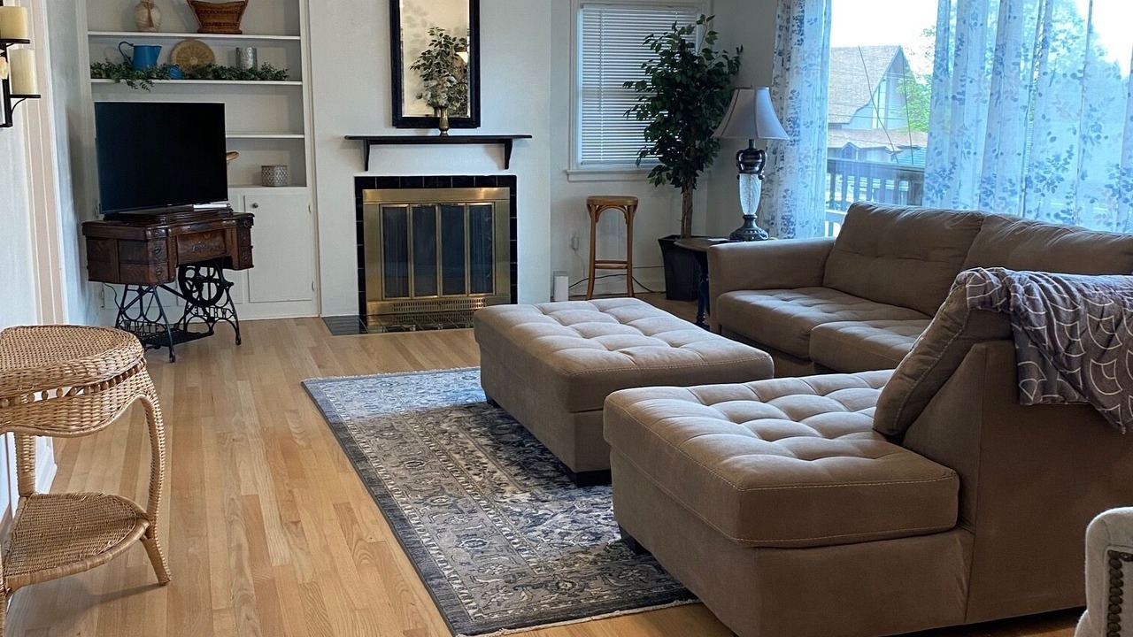 Photo of Livingroom in West Salem