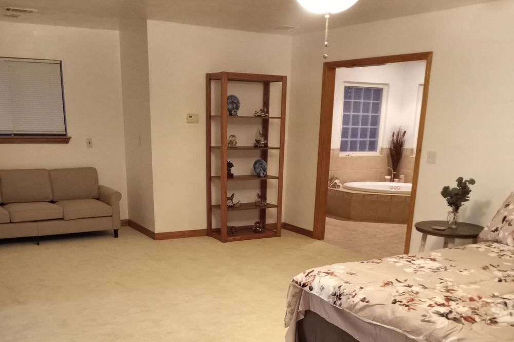 Photo of Bedroom in Victorville