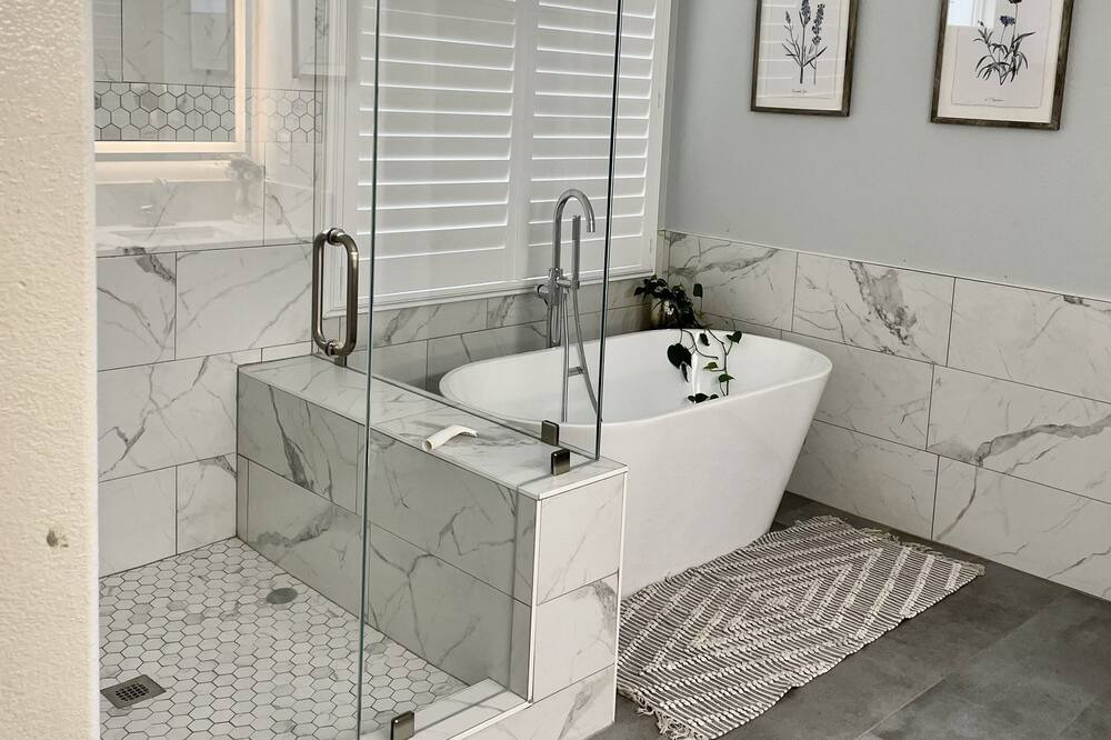 Photo of Bathroom in Yuba City