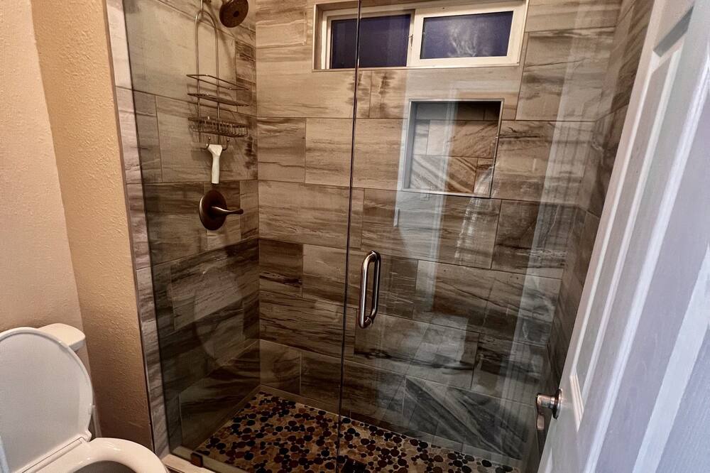 Photo of Bathroom in Yuba City
