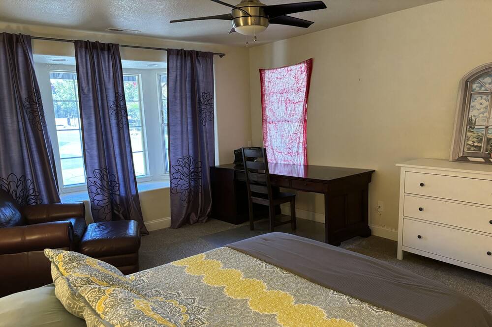 Photo of Bedroom in Woodland