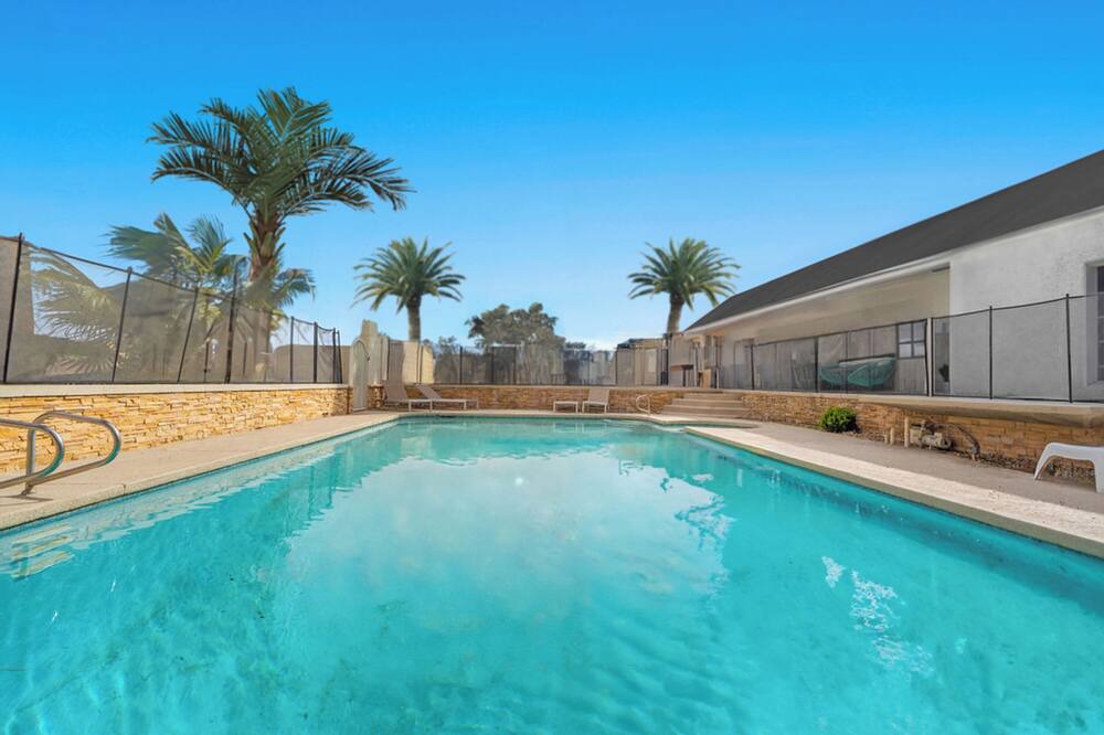 Photo of Outdoor in Paradise