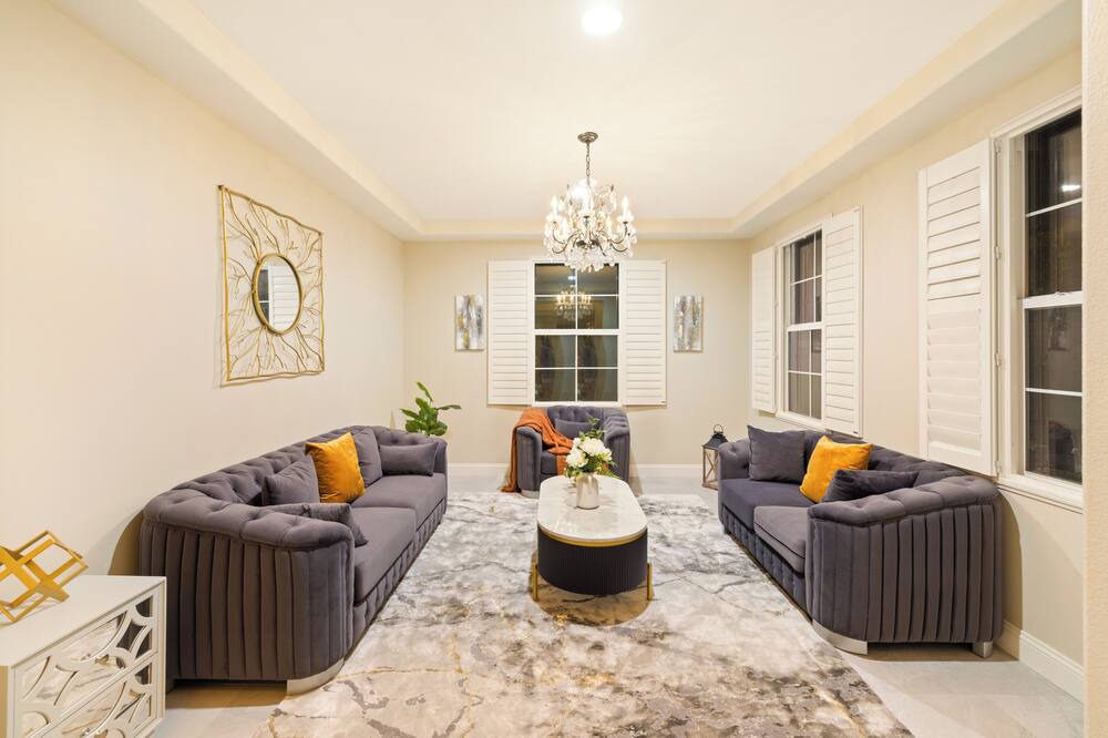 Photo of Livingroom in Cypress Village
