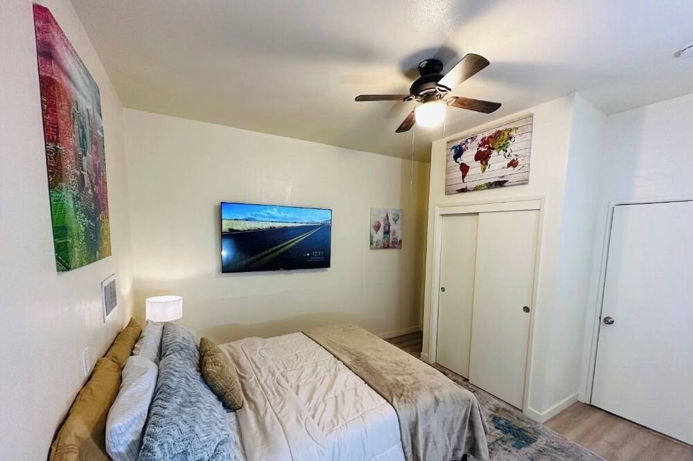 Photo of Bedroom in Midtown Sacramento