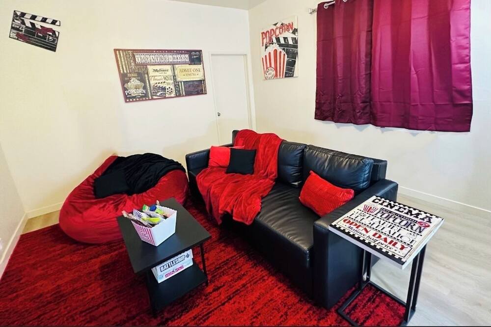 Photo of Livingroom in Midtown Sacramento