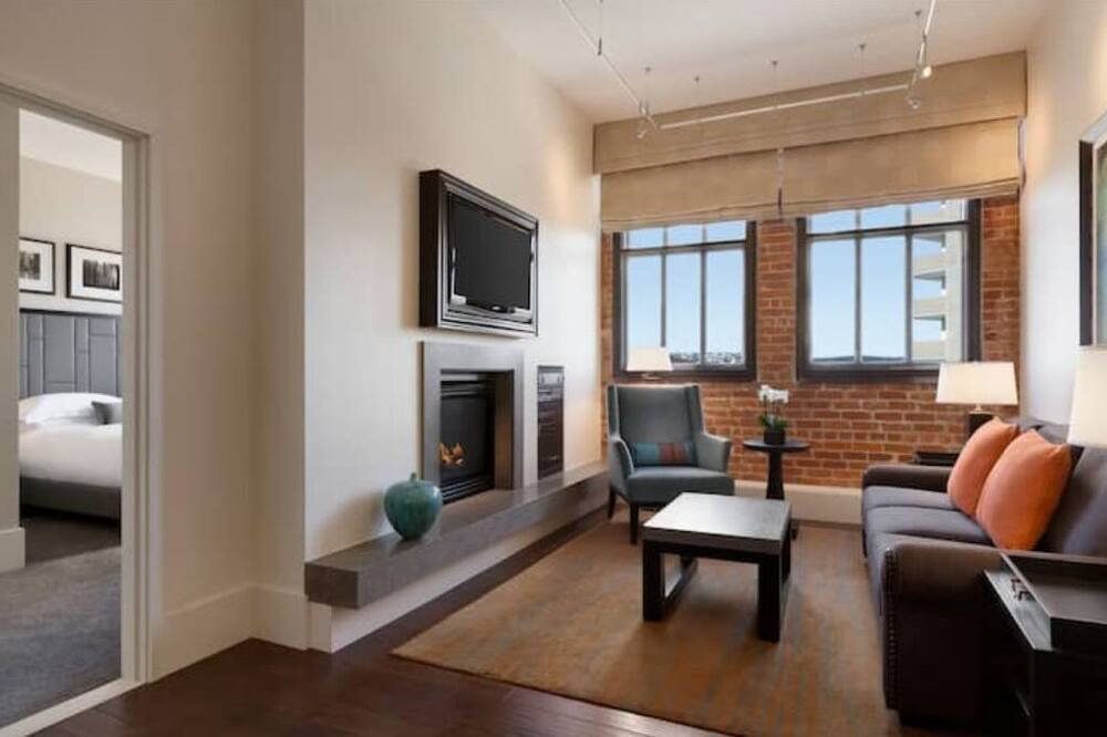 Photo of Livingroom in Fisherman's Wharf