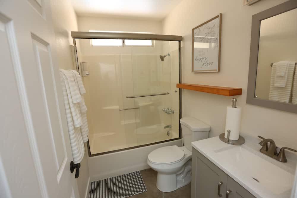 Photo of Bathroom in Joshua Tree