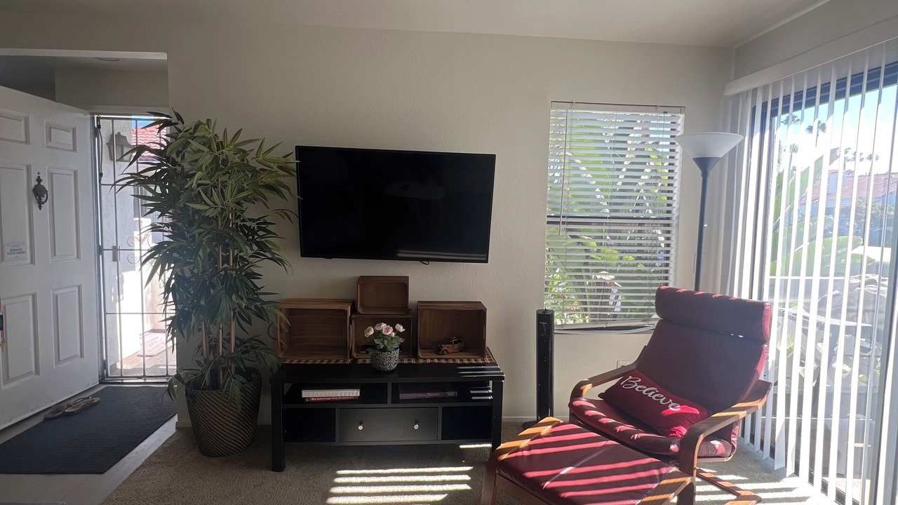 Photo of Livingroom in Rancho Penasquitos