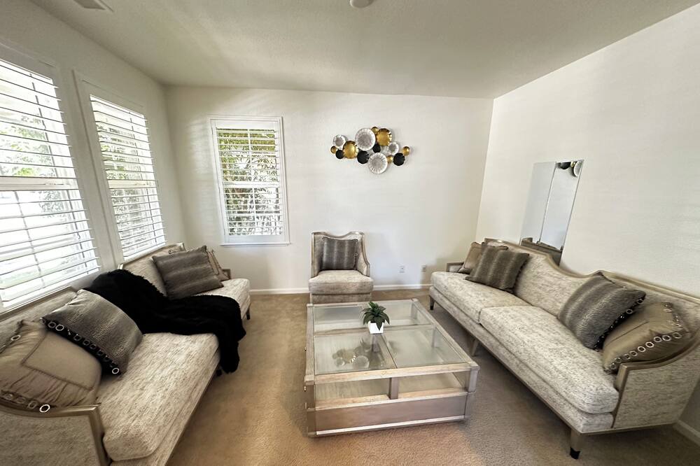 Photo of Livingroom in Patterson