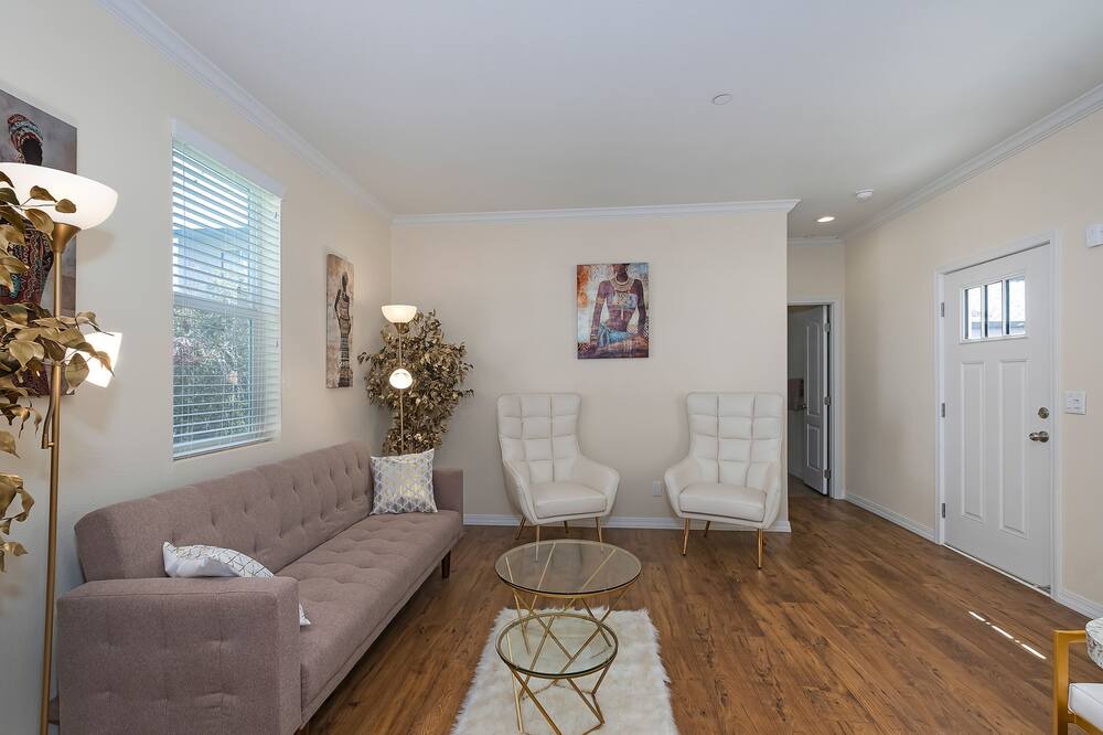 Photo of Livingroom in Lake Elsinore