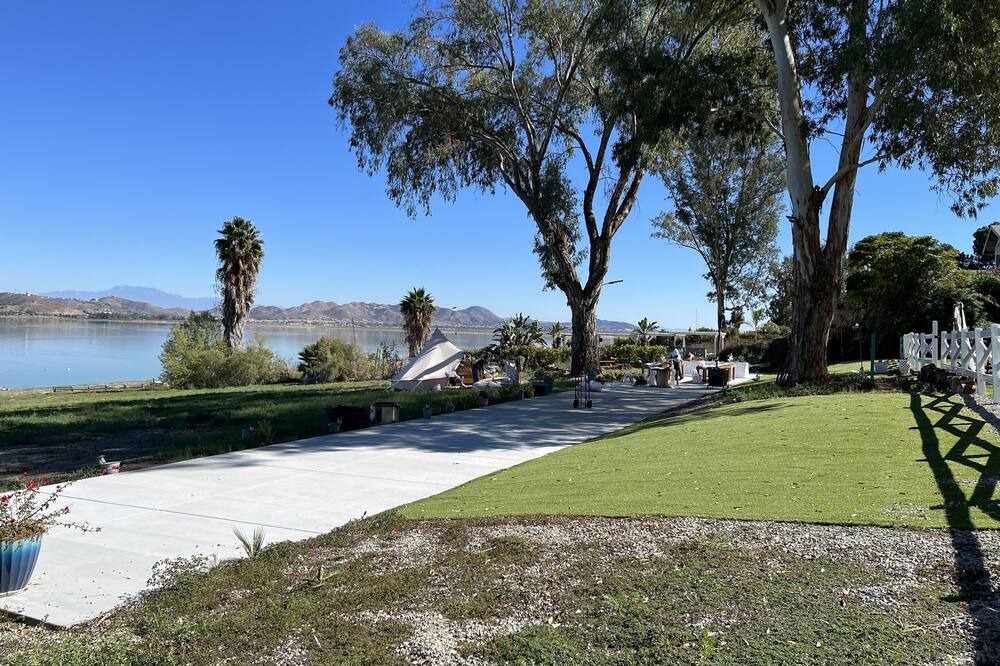Photo of Others in Lake Elsinore