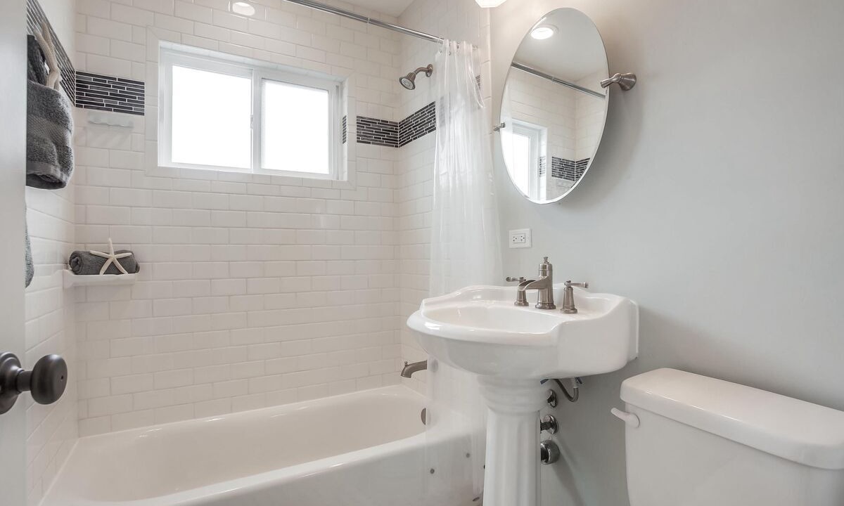 Photo of Bathroom in Ocean Beach