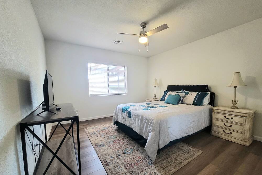 Photo of Bedroom in Bullhead City