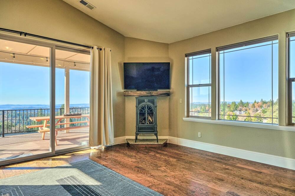 Photo of Bedroom in Forest Meadows