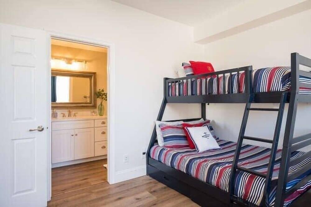 Photo of Bedroom in Grover Beach