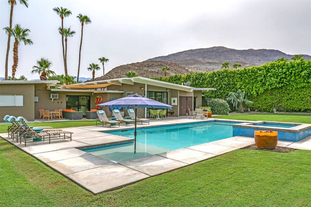 Photo of Outdoor in Magnesia Falls Cove