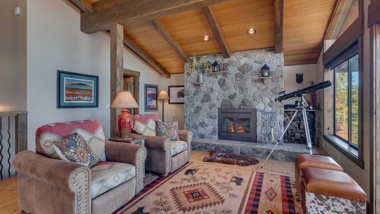 Photo of Livingroom in Tahoma