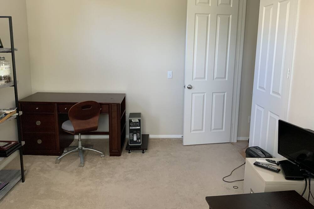 Photo of Bedroom in Corona