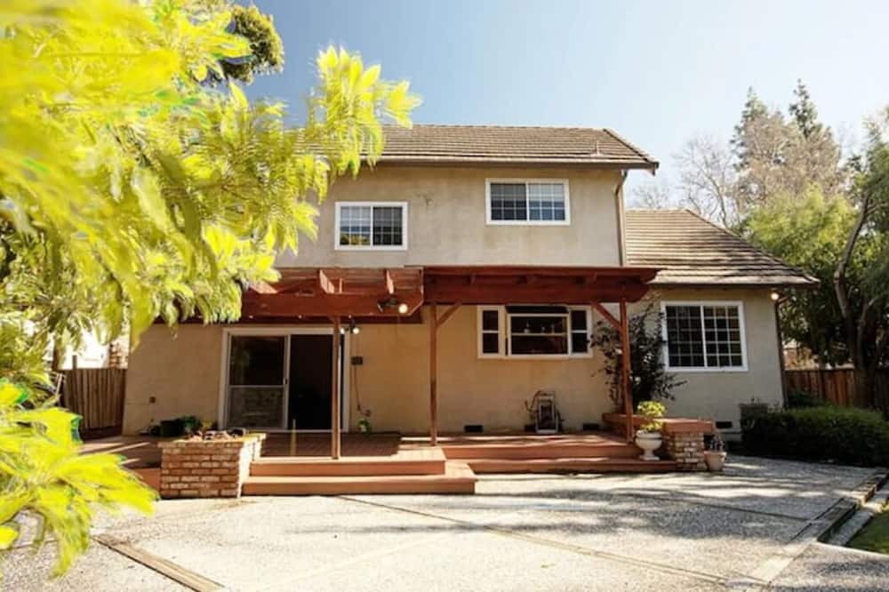 Photo of Outdoor in Mission Valley