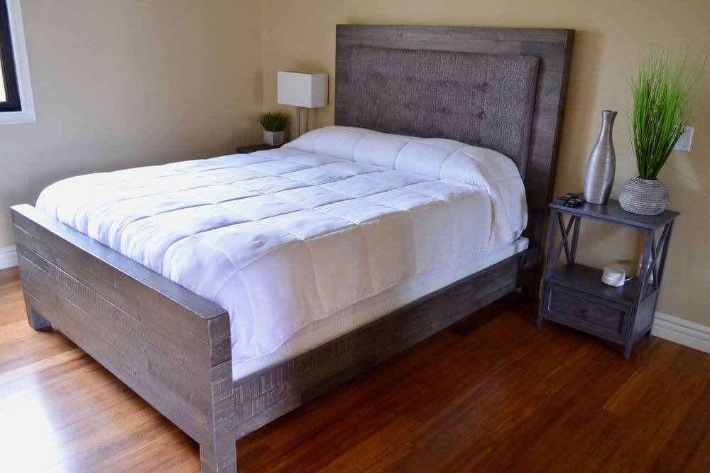 Photo of Bedroom in Leucadia