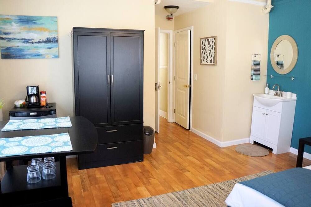Photo of Bedroom in Cortez Hill