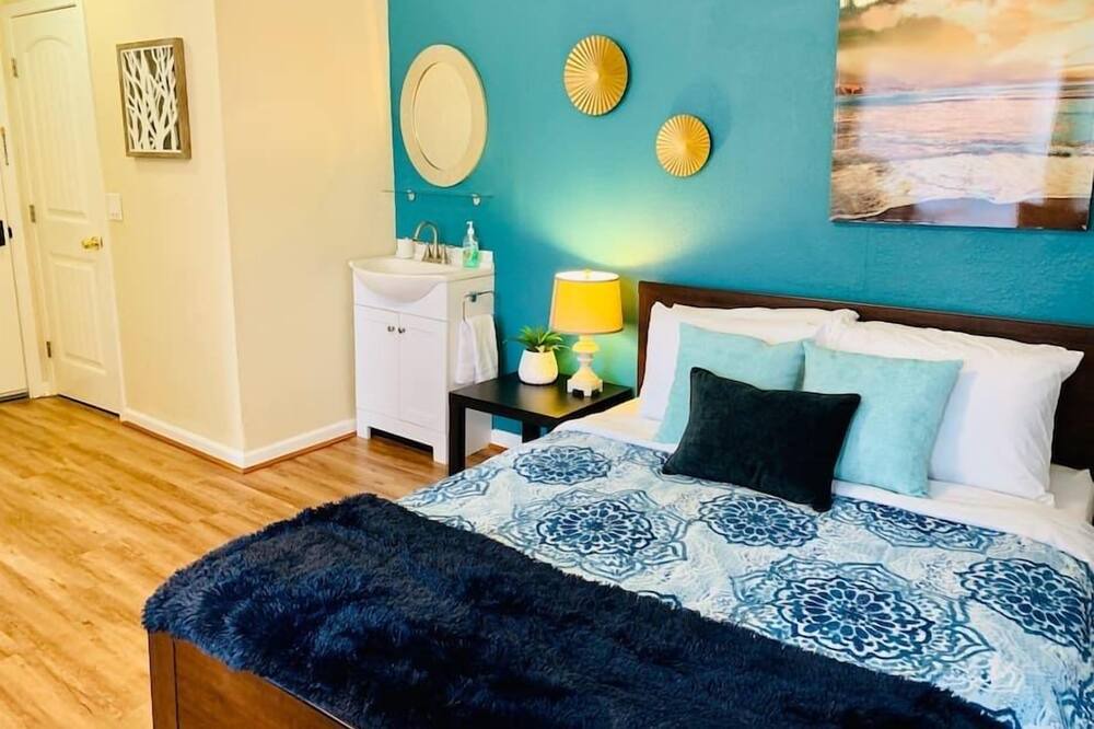 Photo of Bedroom in Cortez Hill