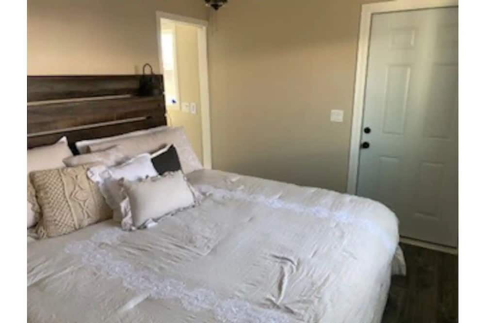 Photo of Bedroom in Lake Havasu City