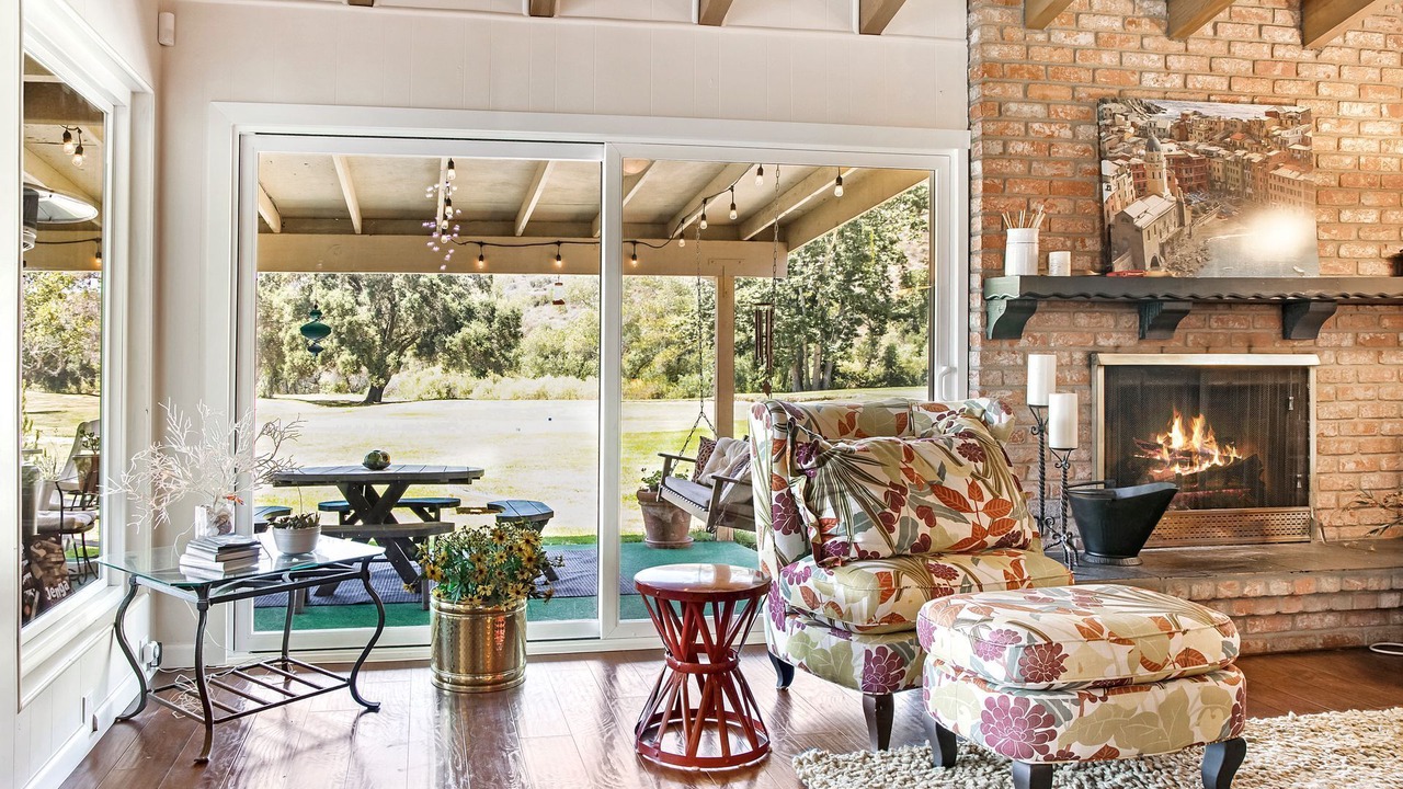 Photo of Livingroom in Valley Center