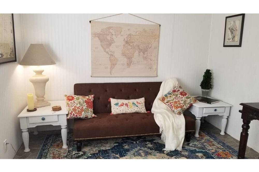 Photo of Livingroom in Angwin