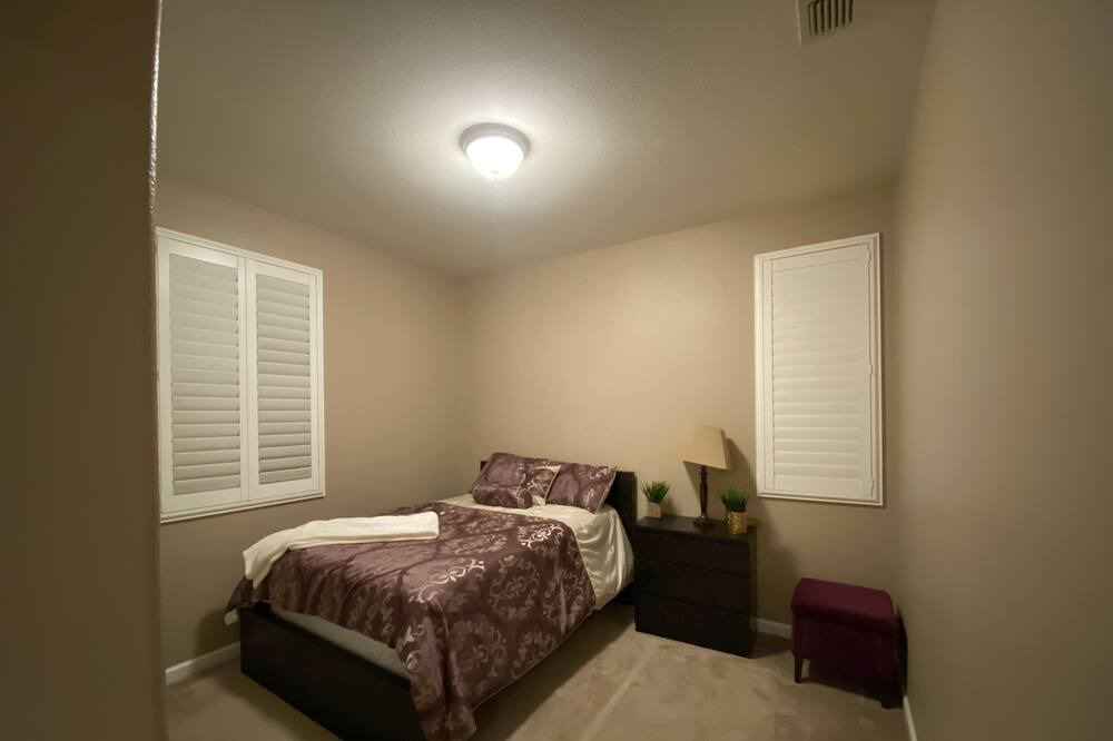 Photo of Bedroom in North Natomas
