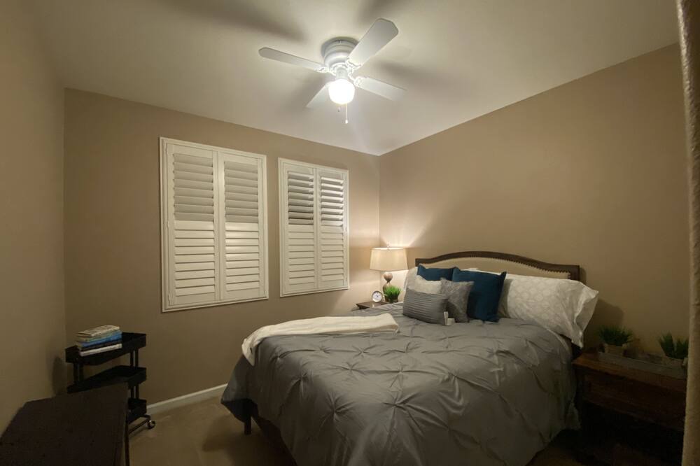 Photo of Bedroom in North Natomas