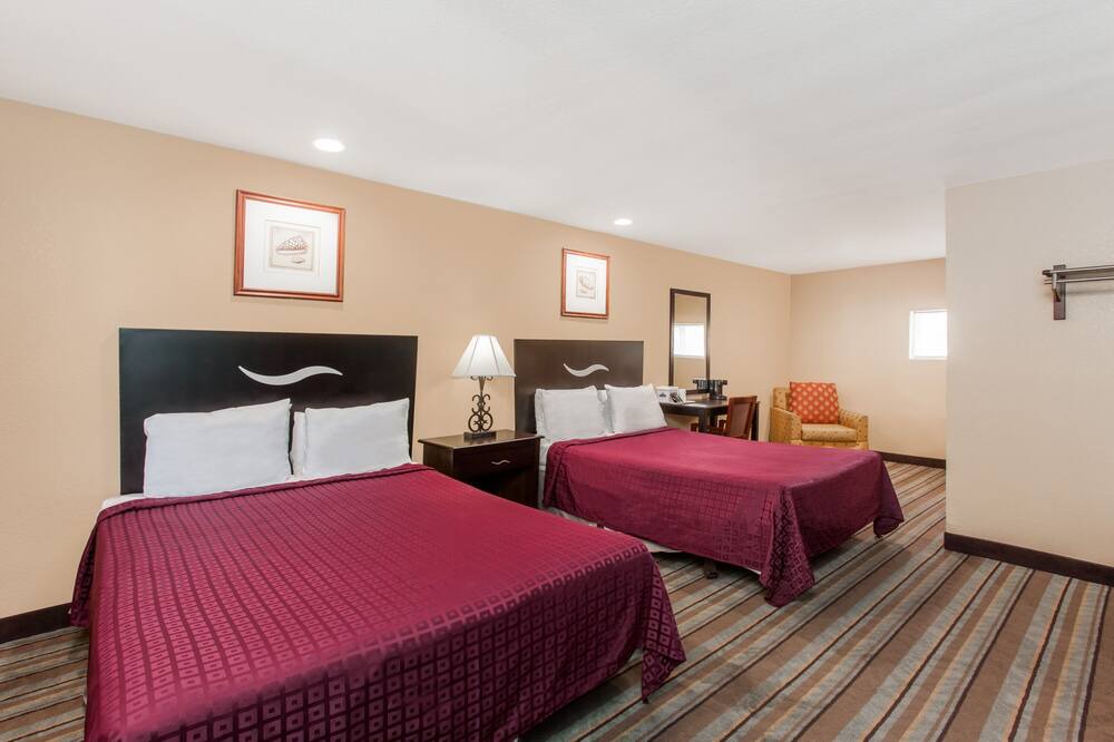 Photo of Bedroom in Midway-Pacific Highway