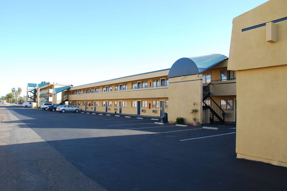Photo of Outdoor in Midway-Pacific Highway
