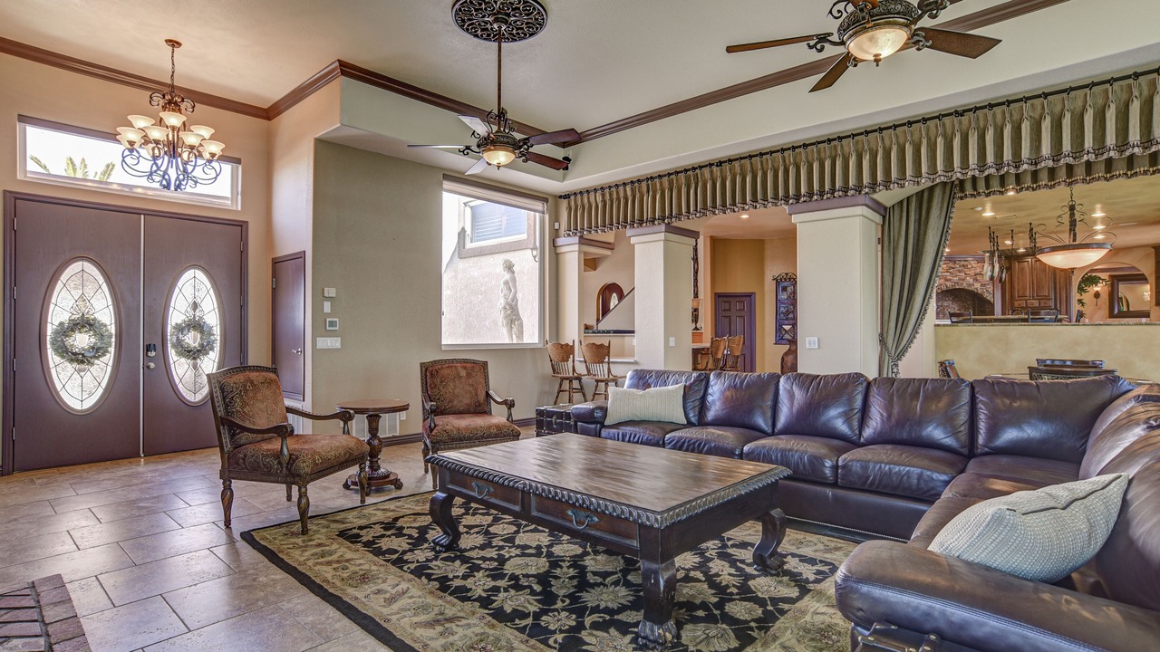 Photo of Livingroom in Bullhead City
