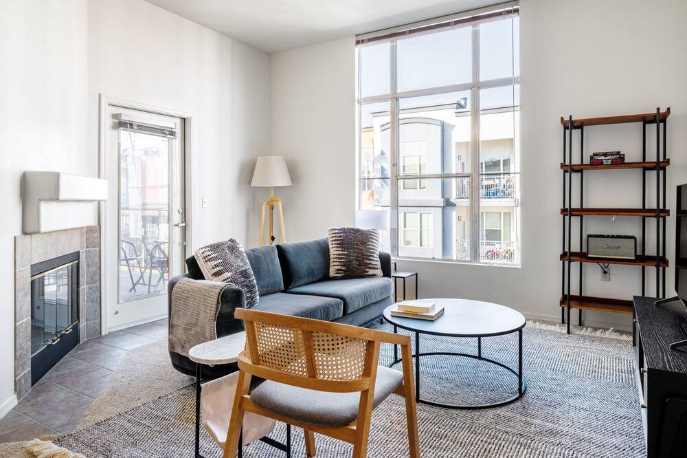 Photo of Livingroom in Central District