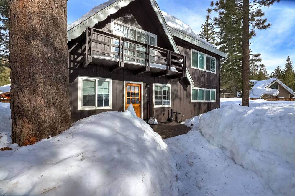 Photo of Outdoor in Christmas Valley