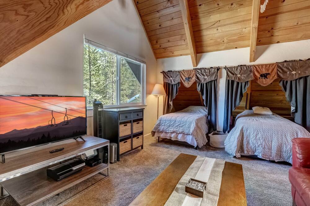 Photo of Outdoor in Christmas Valley