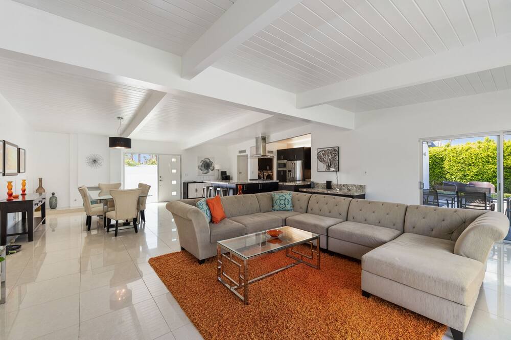 Photo of Livingroom in Sunmor