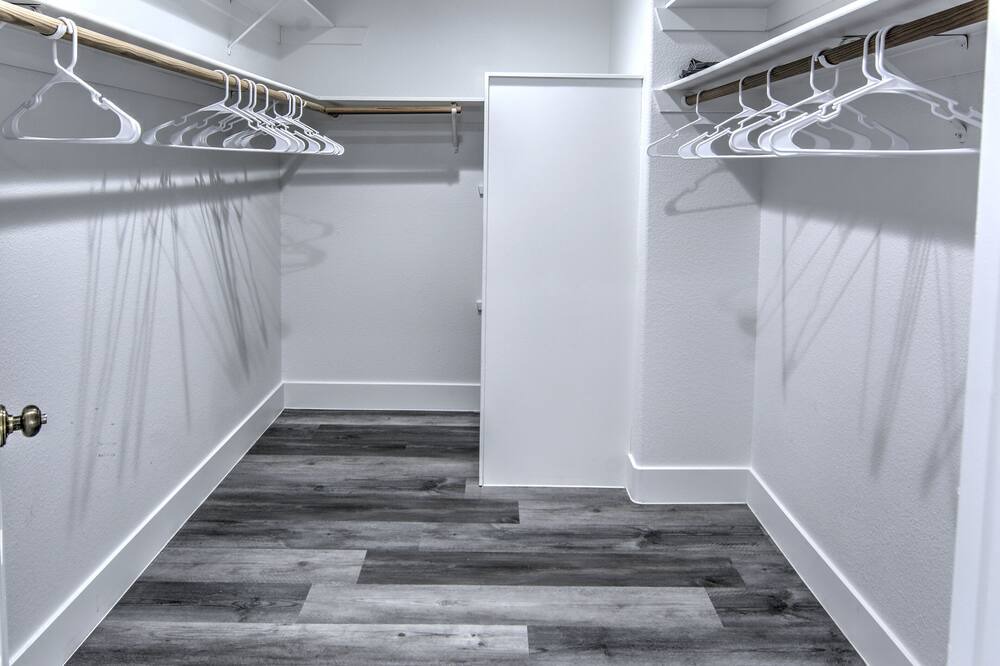 Photo of Bedroom in Enterprise