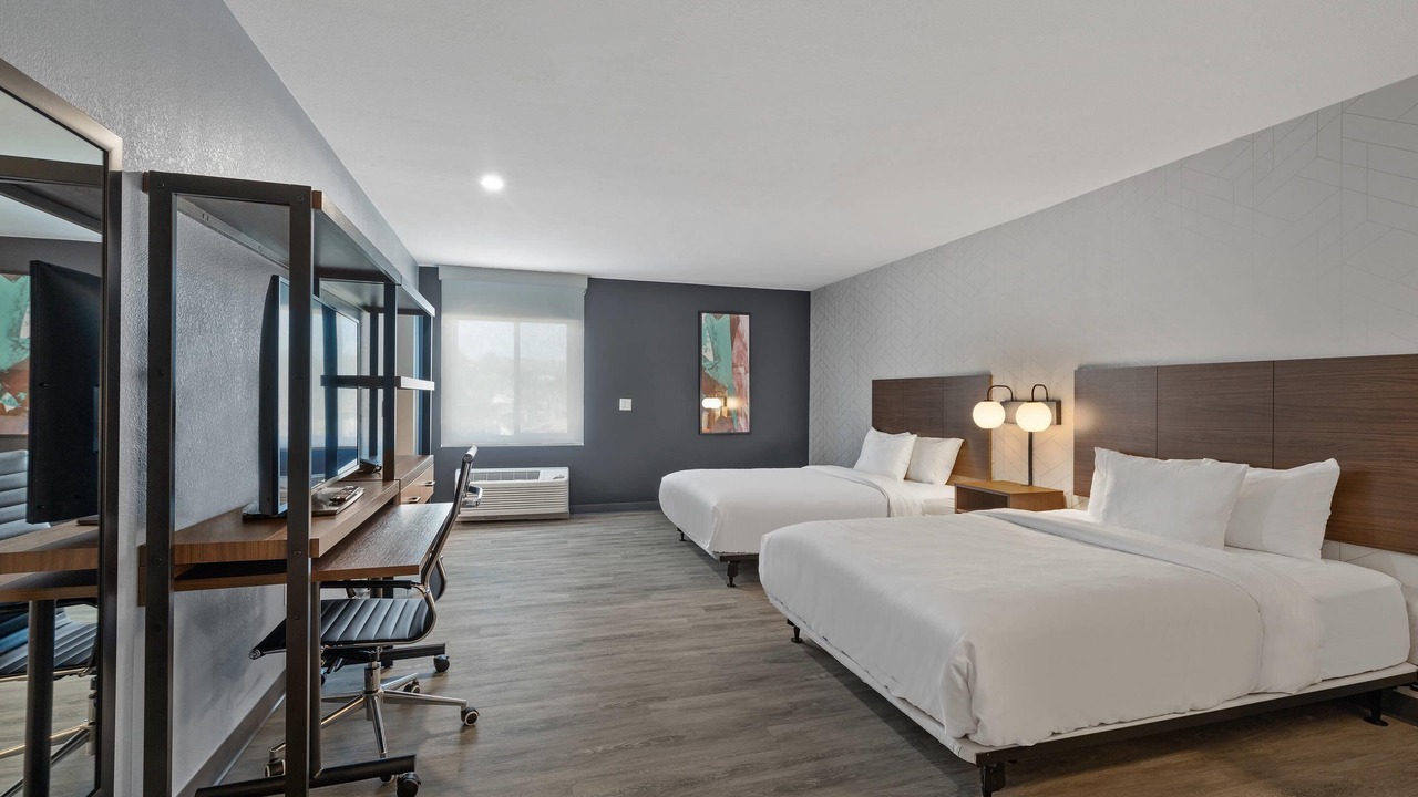 Photo of Bedroom in Corona